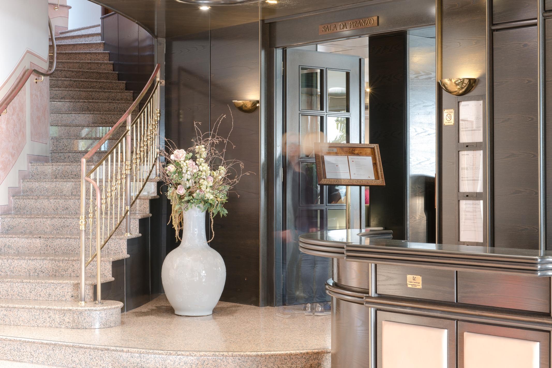 Hotel Drago Бренцоне-суль-Гарда Экстерьер фото