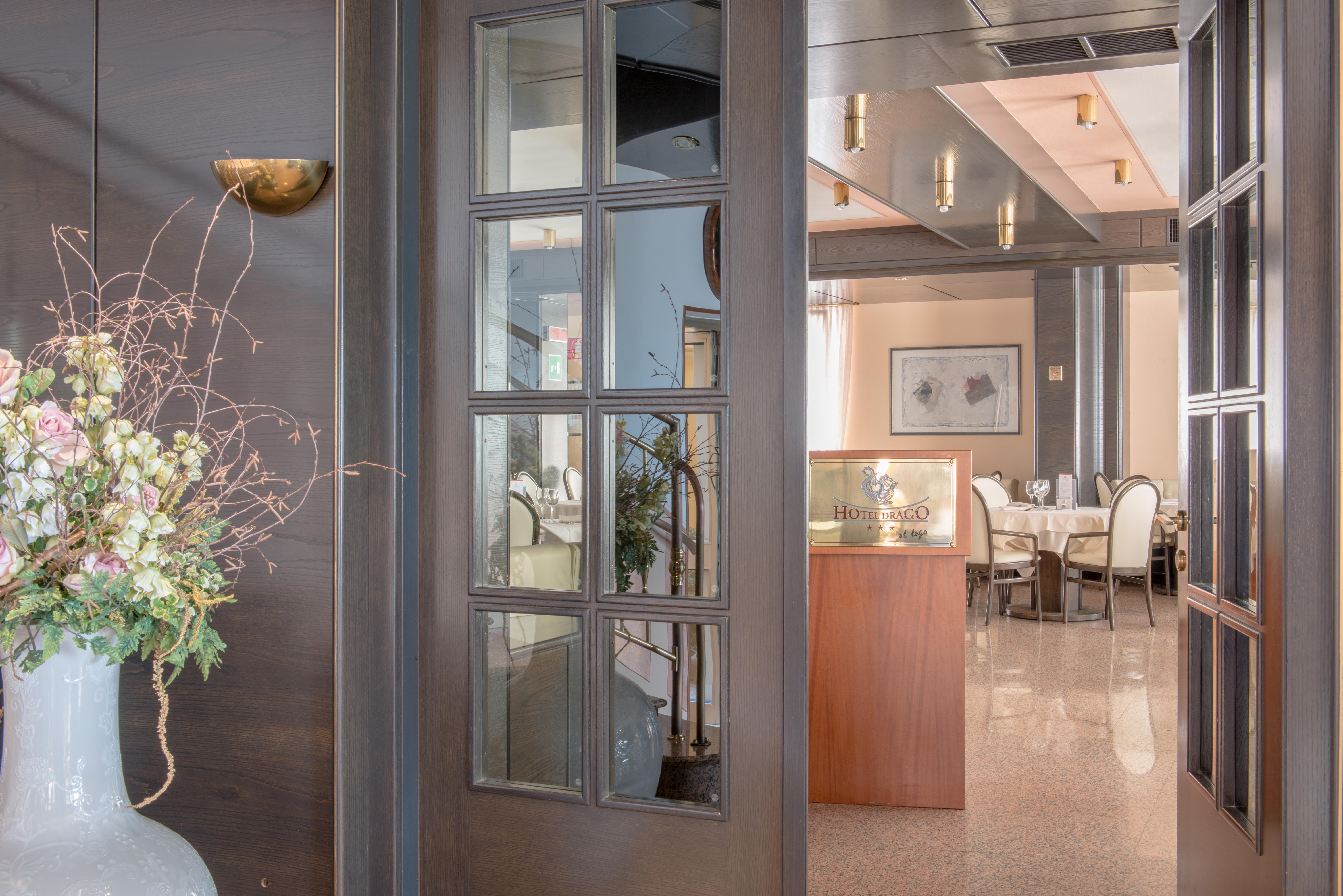 Hotel Drago Бренцоне-суль-Гарда Экстерьер фото